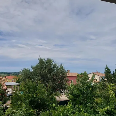 Apartments Vilanija 公寓